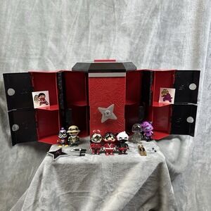 Ryan's World Shadow Warrior Ninja Mystery Box w/ 7 Figurines & Accessories